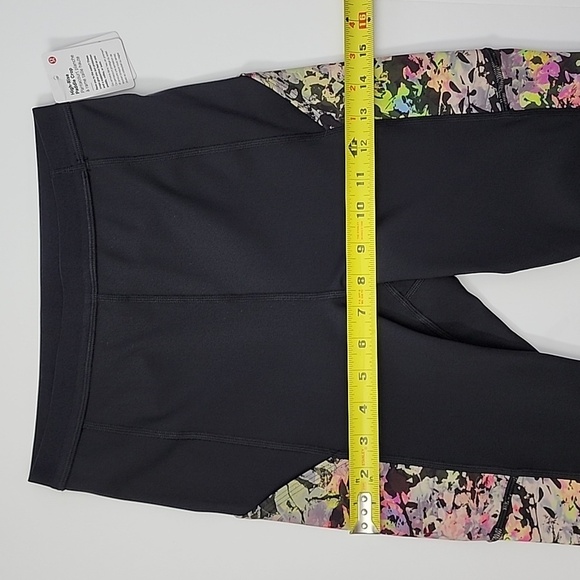 NWT Lululemon High-Rise Paddle  Crop Length Black Blossom Pink Multi Size 6 - Picture 15 of 16